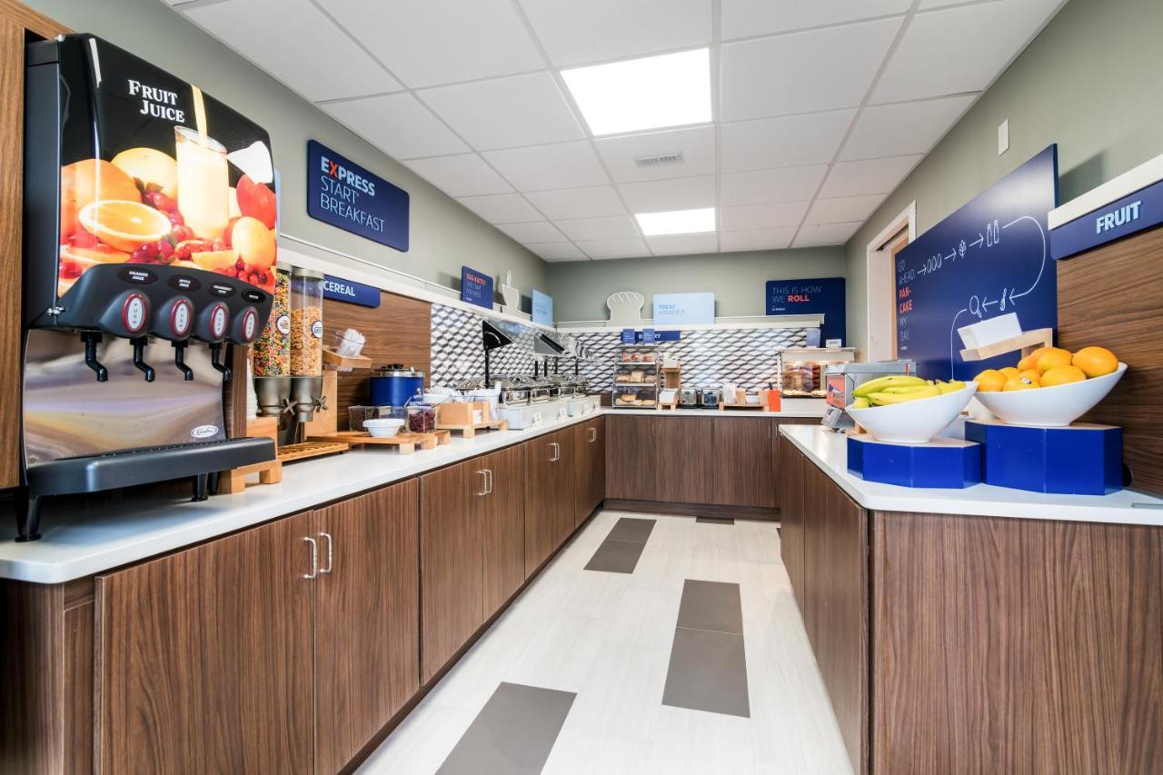 Holiday Inn Express - Plymouth By Ihg Exteriör bild