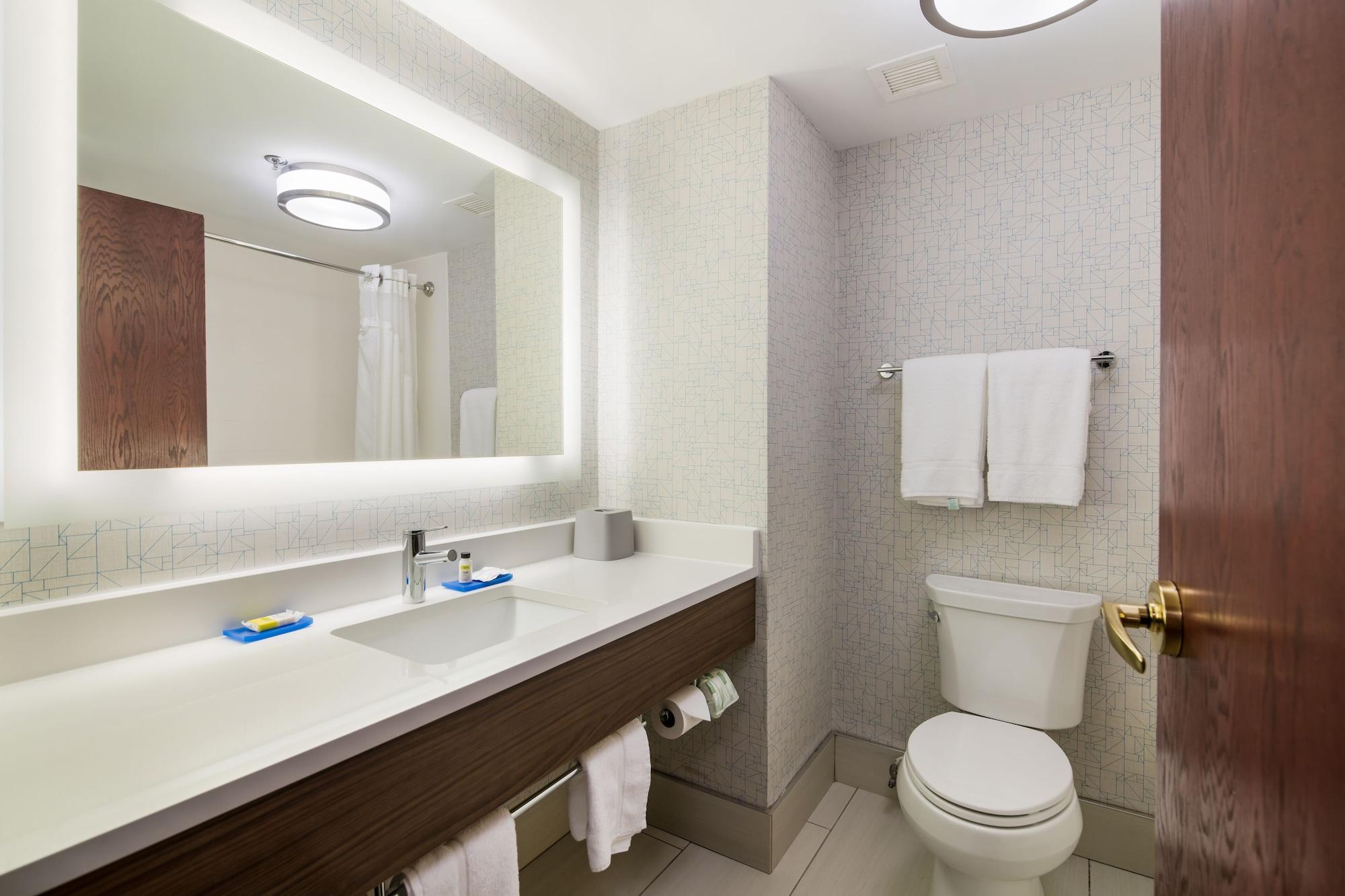 Holiday Inn Express - Plymouth By Ihg Exteriör bild