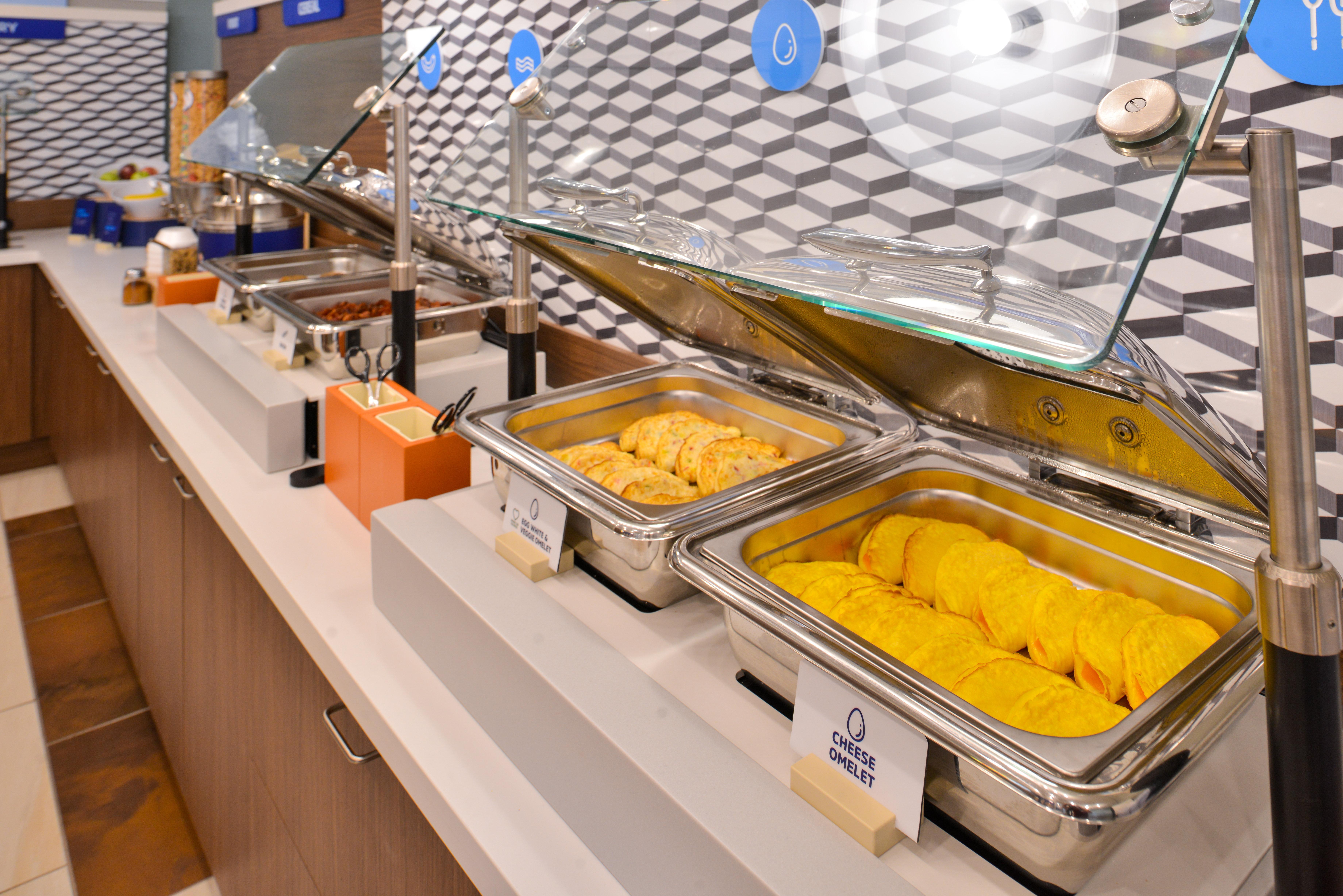 Holiday Inn Express - Plymouth By Ihg Exteriör bild