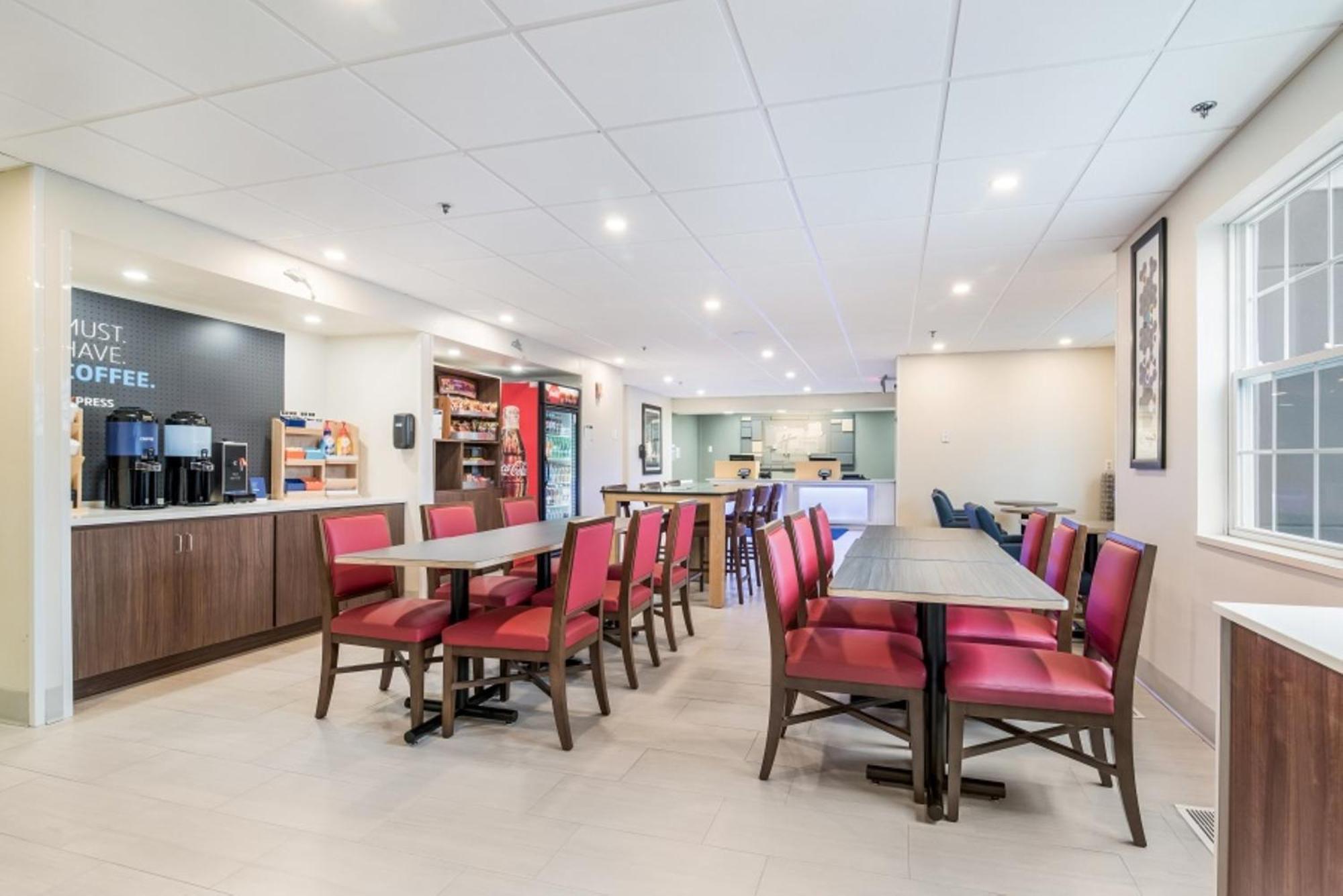 Holiday Inn Express - Plymouth By Ihg Exteriör bild